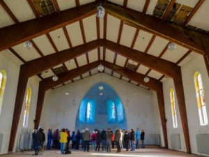 Innenansicht der ehemaligen Kirche der Ayers Kaserne an der Niederkleener Straße